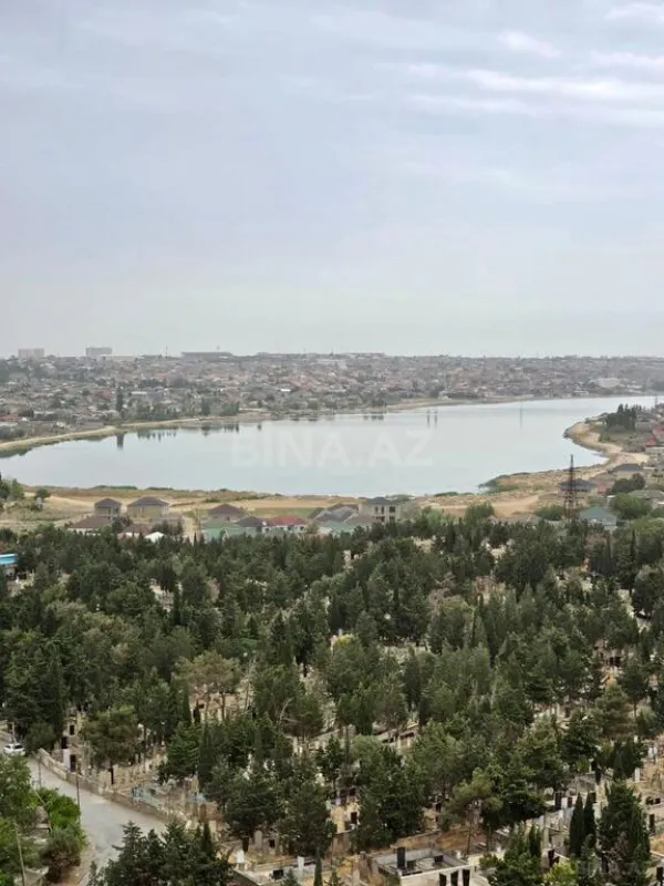 Satılır 2 otaqlı mənzil 67 m²