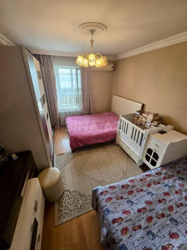 Satılır 2 otaqlı mənzil 67 m²