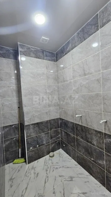 Satılır 2 otaqlı mənzil 75 m²