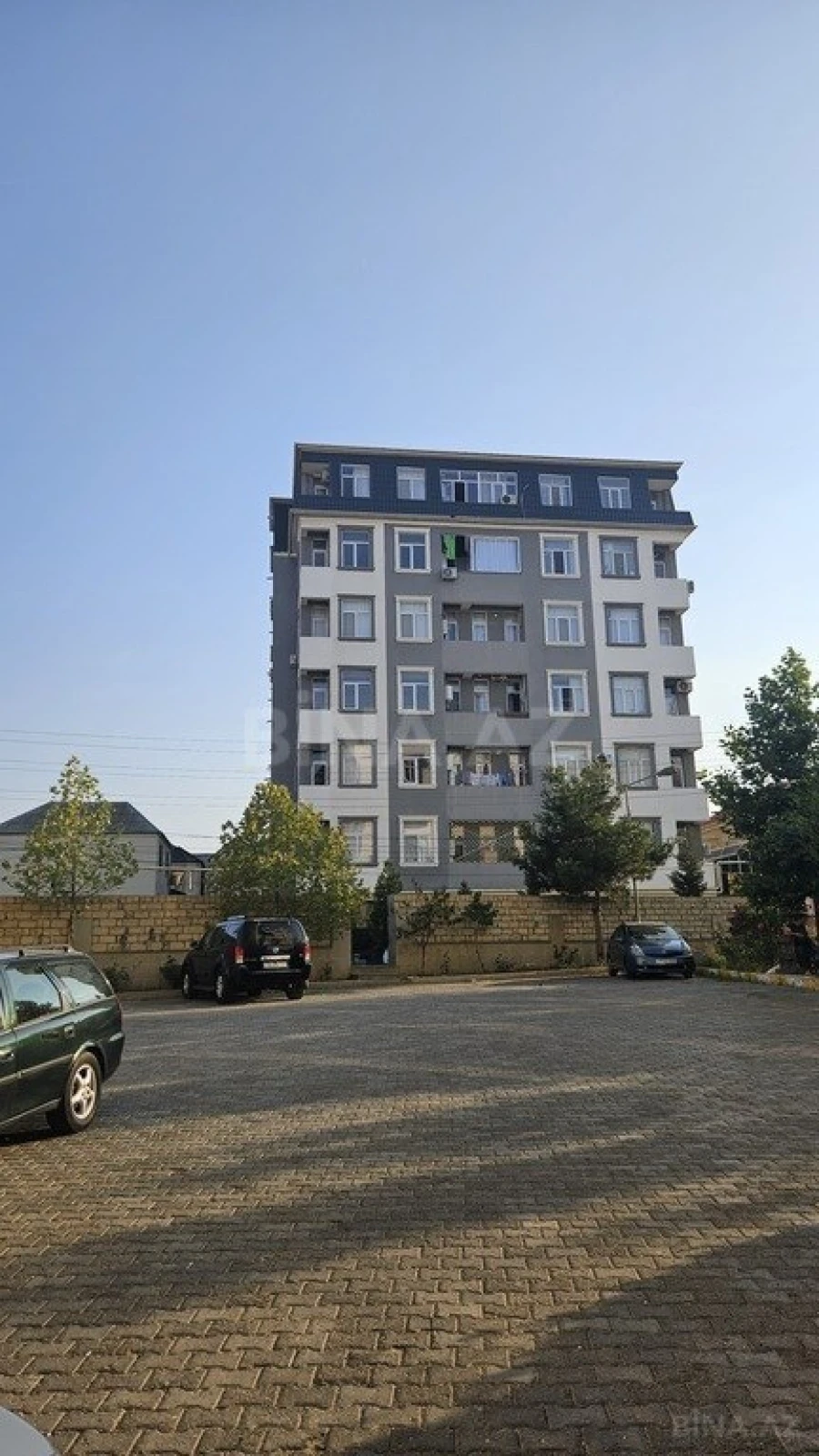 Satılır 2 otaqlı mənzil 75 m²