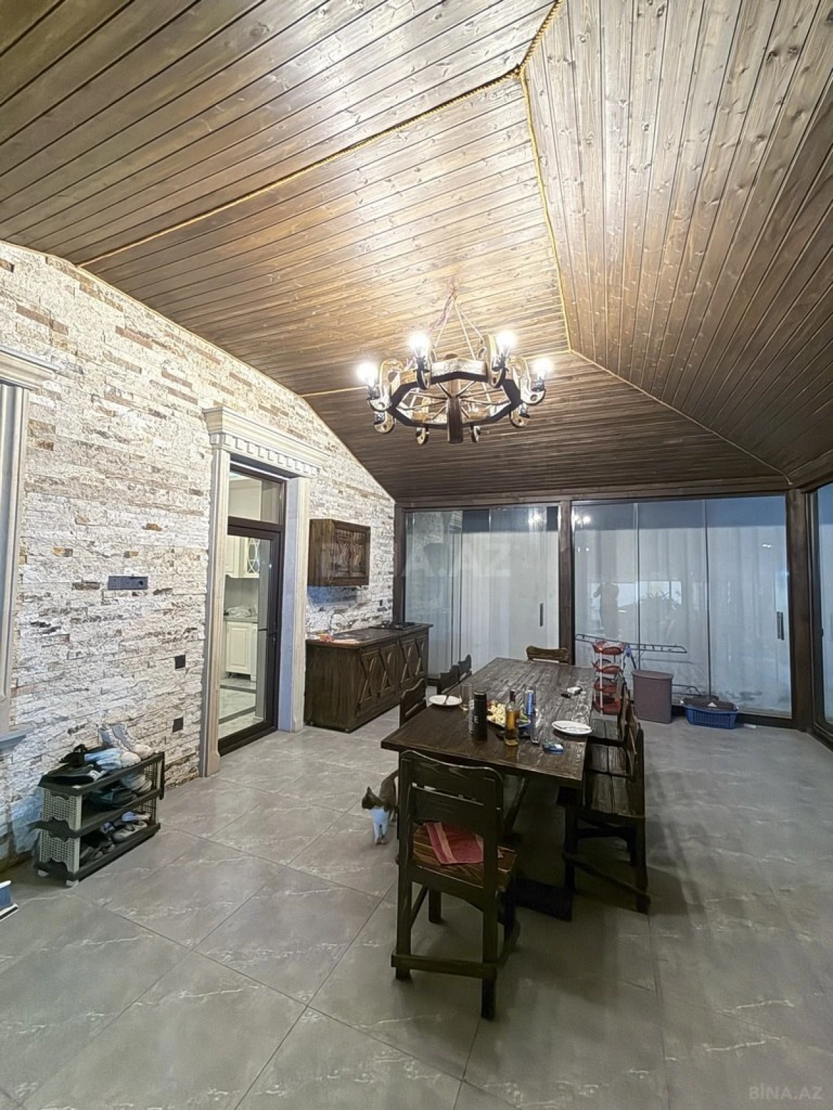 Kirayə verilir 4 otaqlı həyət evi 360 m²
