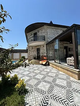 Kirayə verilir 4 otaqlı həyət evi 360 m²