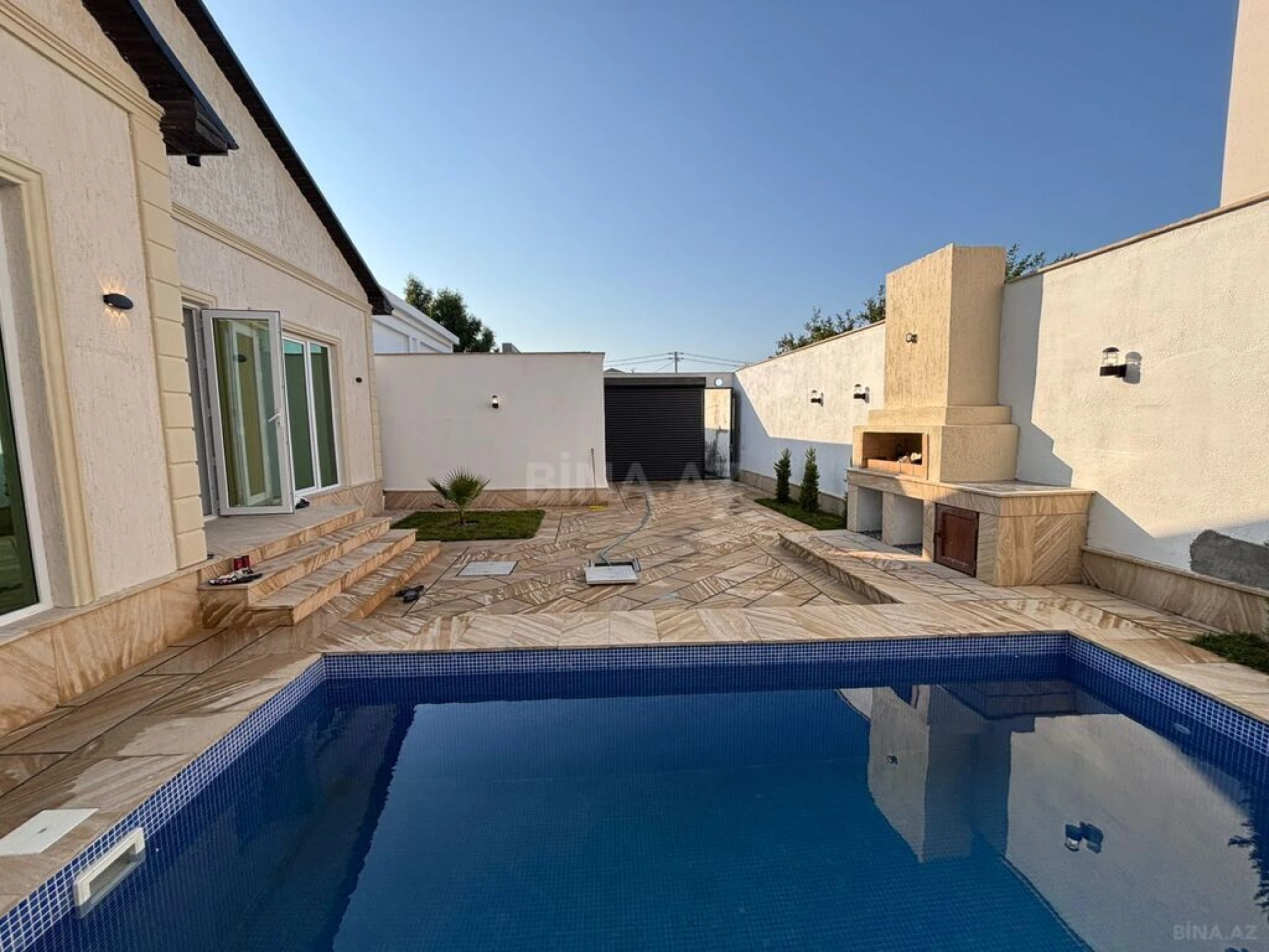 Satılır 4 otaqlı həyət evi 150 m²