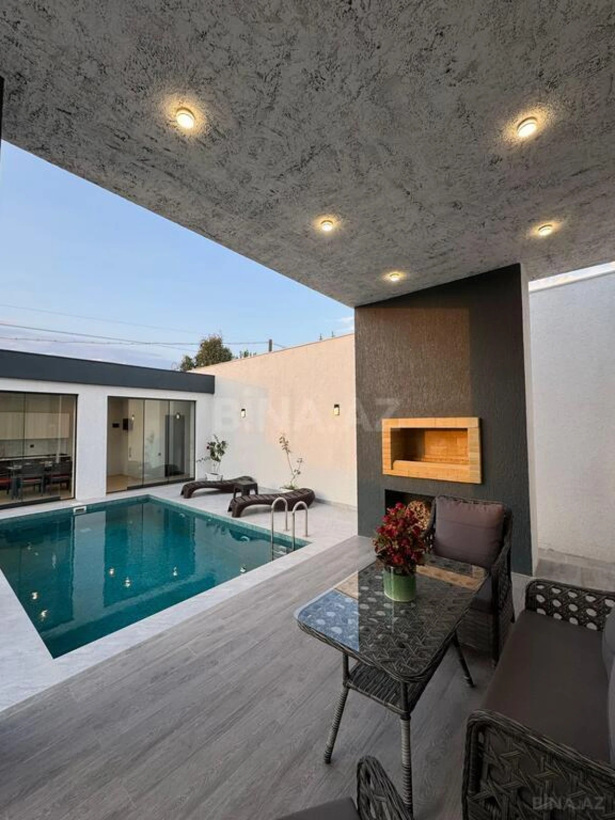 Satılır 4 otaqlı həyət evi 160 m²