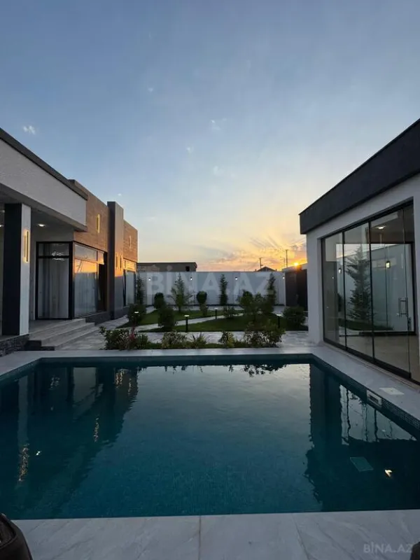 Satılır 4 otaqlı həyət evi 160 m²