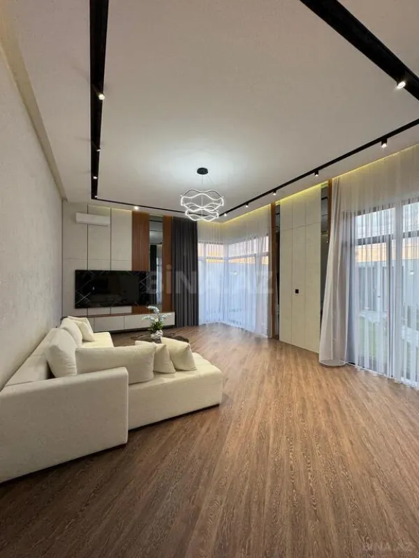 Satılır 4 otaqlı həyət evi 160 m²