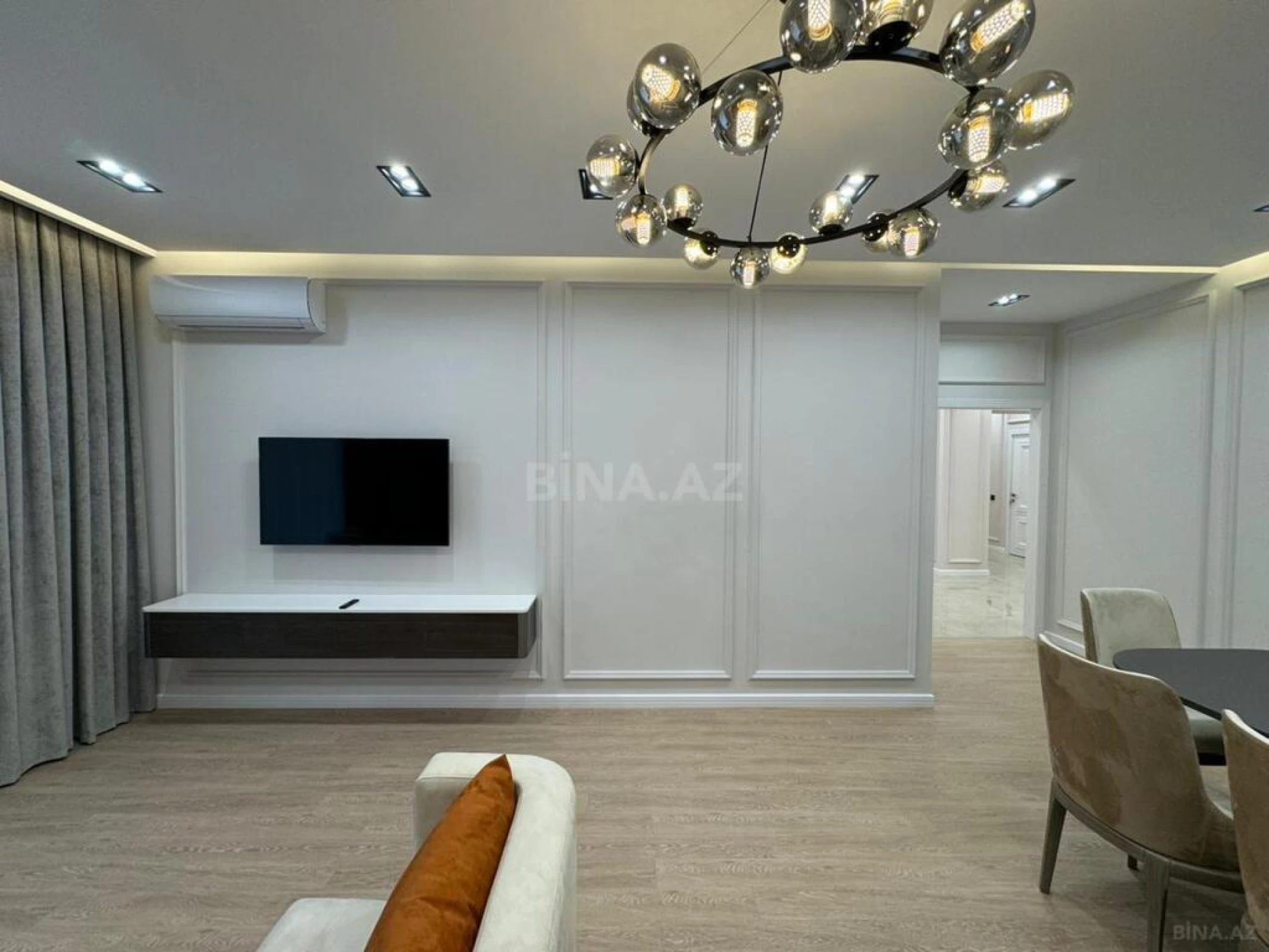 Kirayə verilir 3 otaqlı mənzil 147 m²