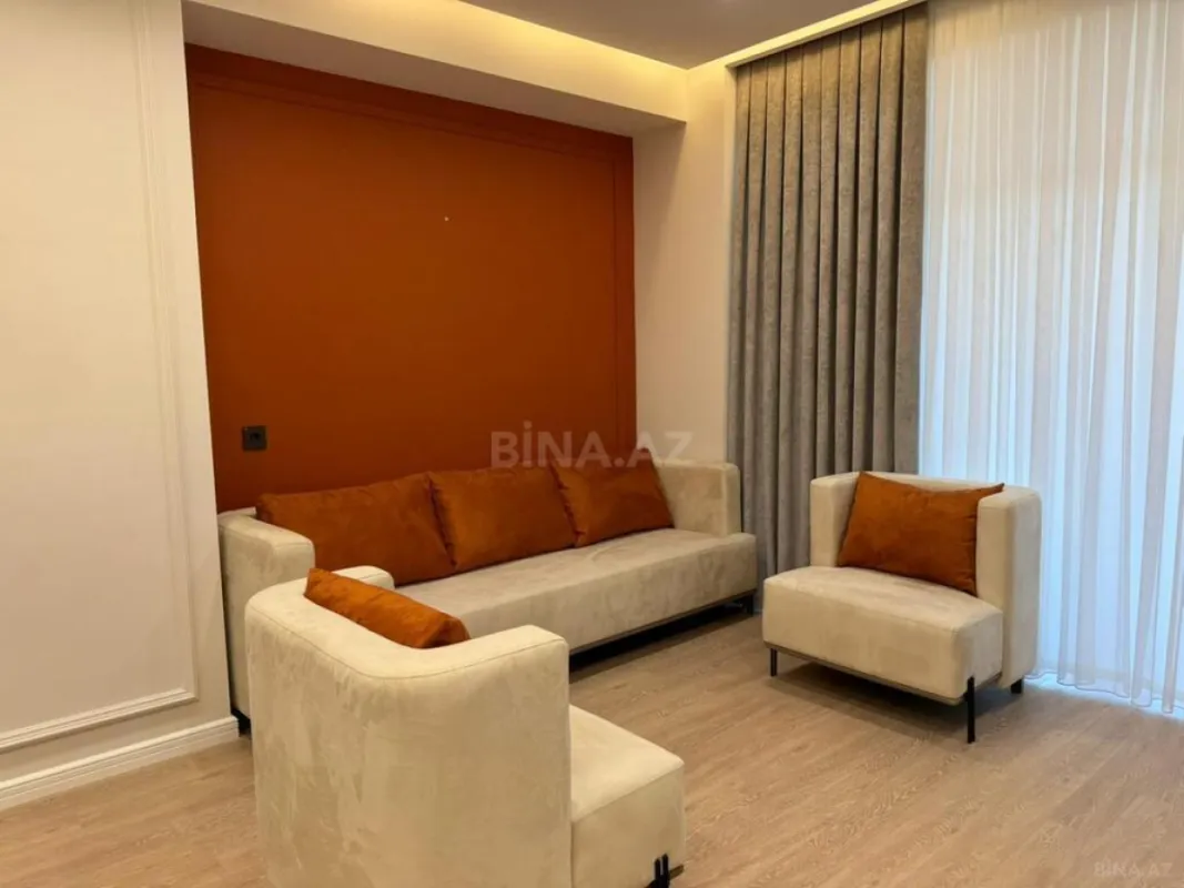 Kirayə verilir 3 otaqlı mənzil 147 m²