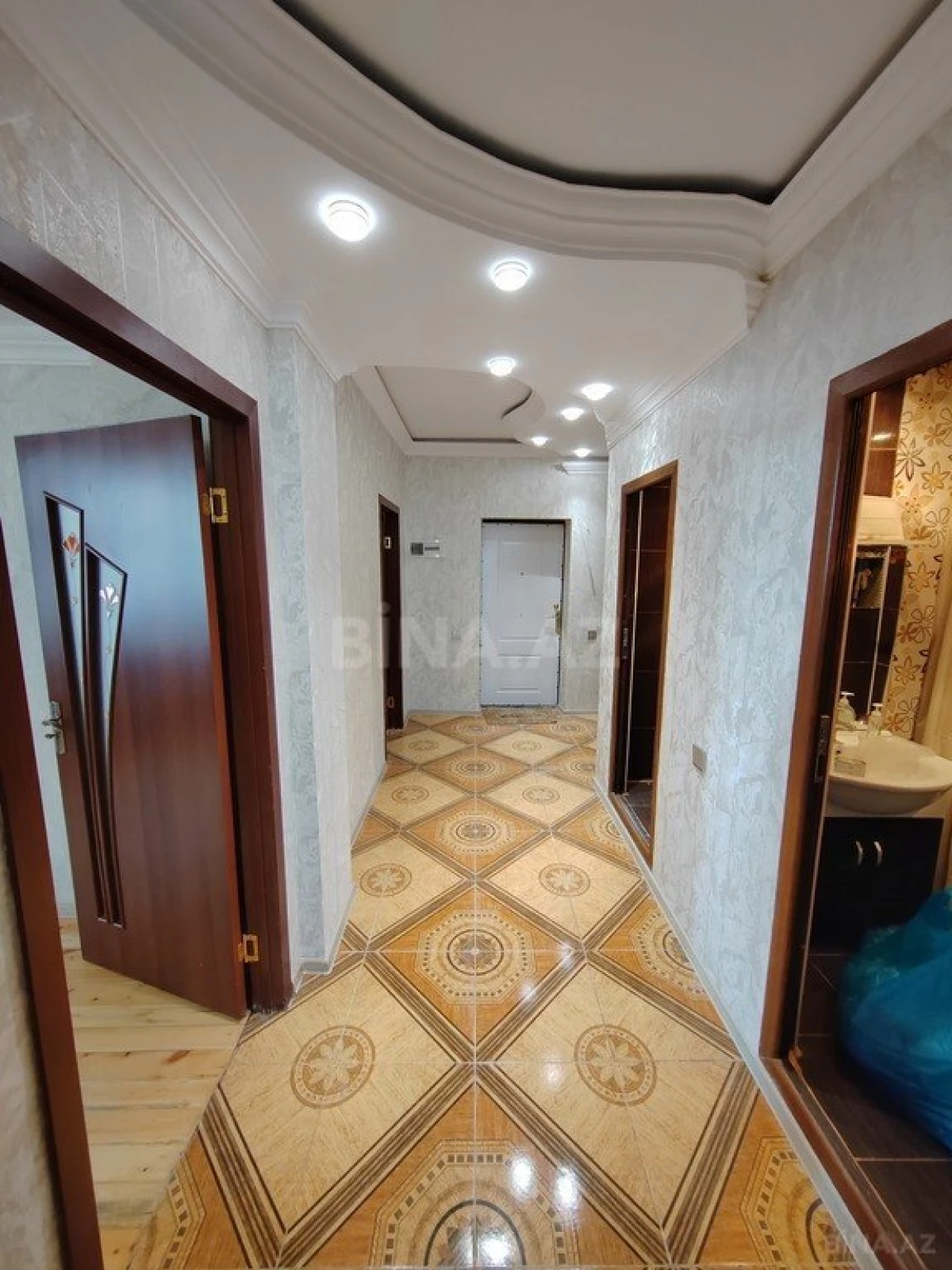 Satılır 2 otaqlı mənzil 80 m²