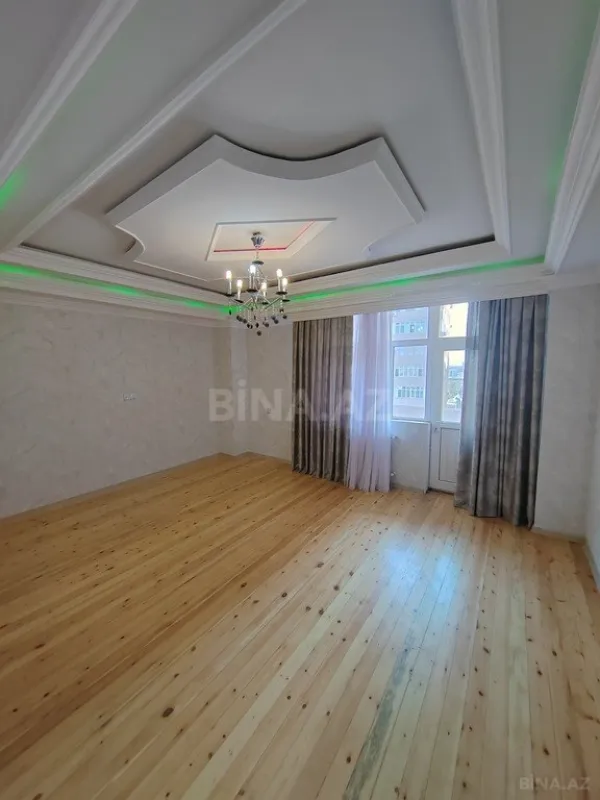 Satılır 2 otaqlı mənzil 80 m²