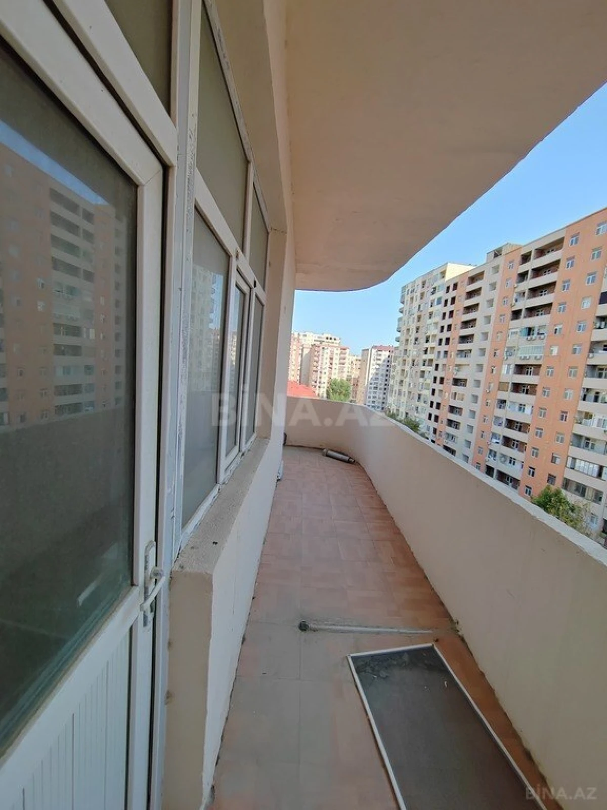 Satılır 2 otaqlı mənzil 80 m²