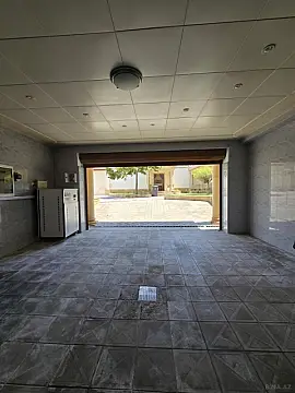 Satılır 8 otaqlı həyət evi 700 m²