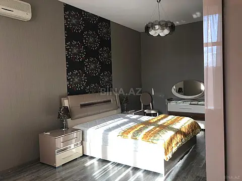 Kirayə verilir 4 otaqlı mənzil 200 m² — Bakı 4 otaq 200.00 m²
