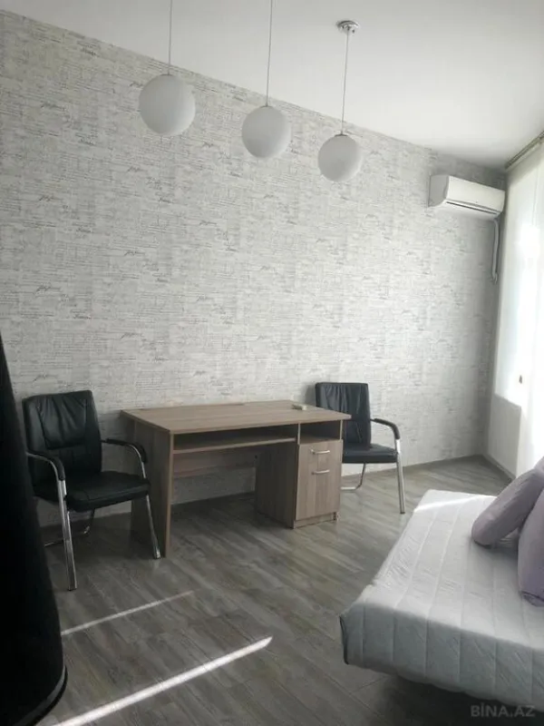 Kirayə verilir 4 otaqlı mənzil 200 m²