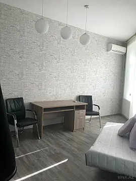 Kirayə verilir 4 otaqlı mənzil 200 m²