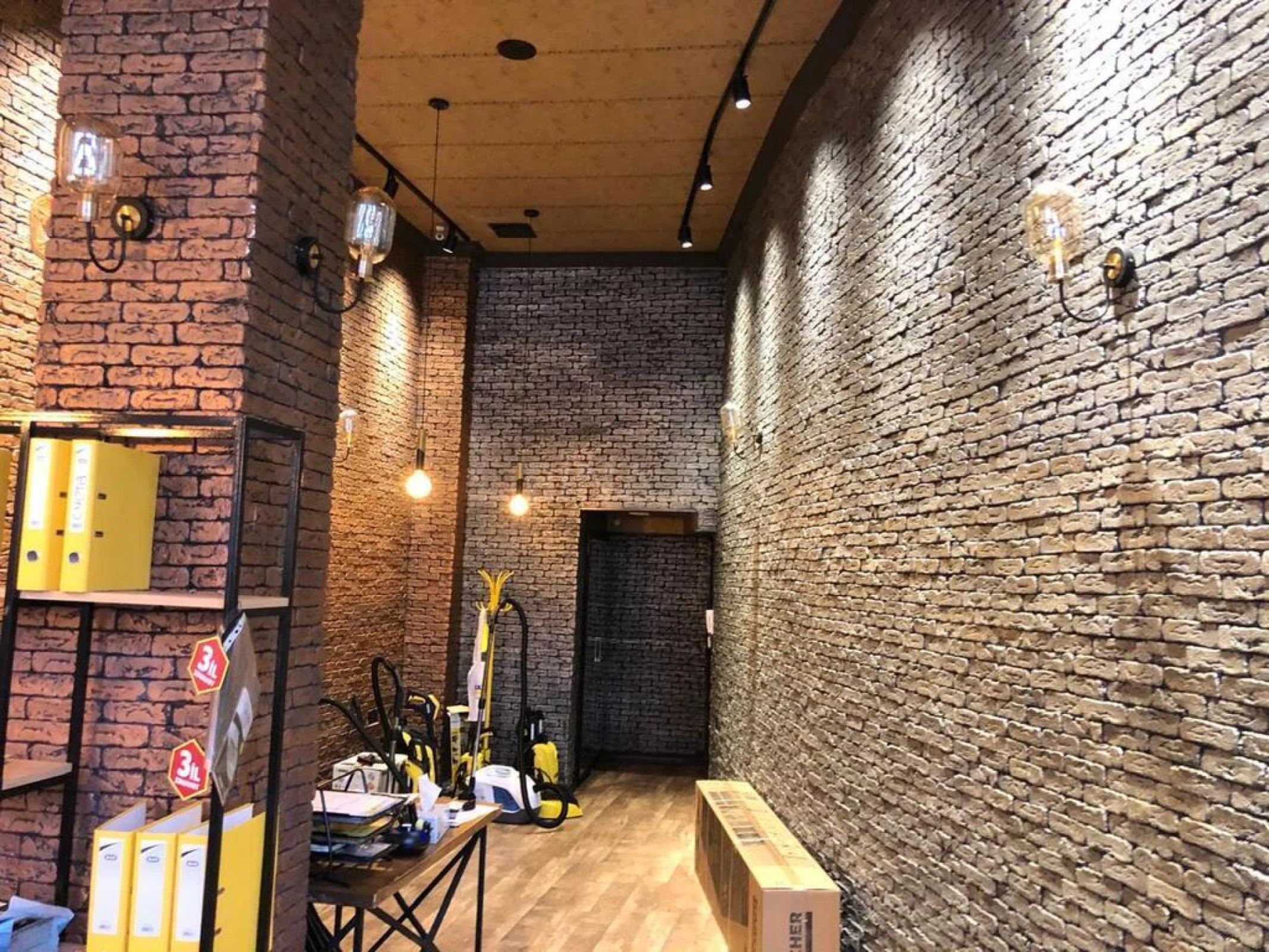 Satılır 2 otaqlı ofis 100 m²