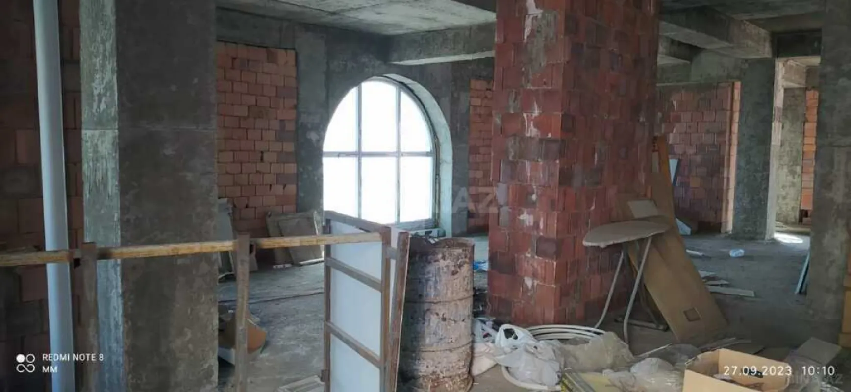 Satılır obyekt 323.6 m²