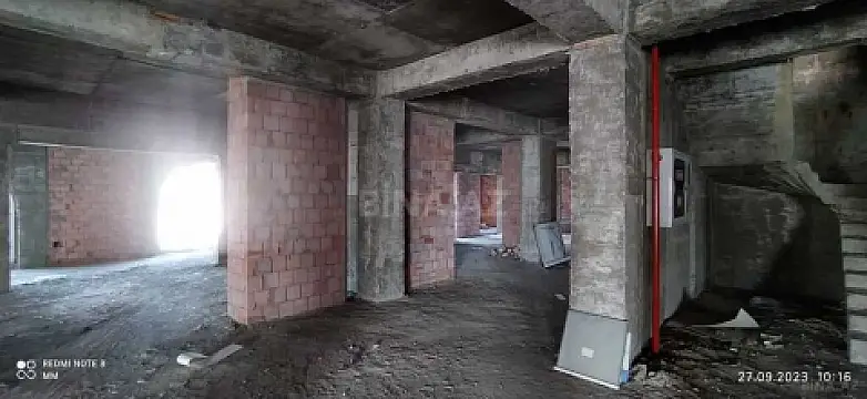 Satılır obyekt 323.6 m²