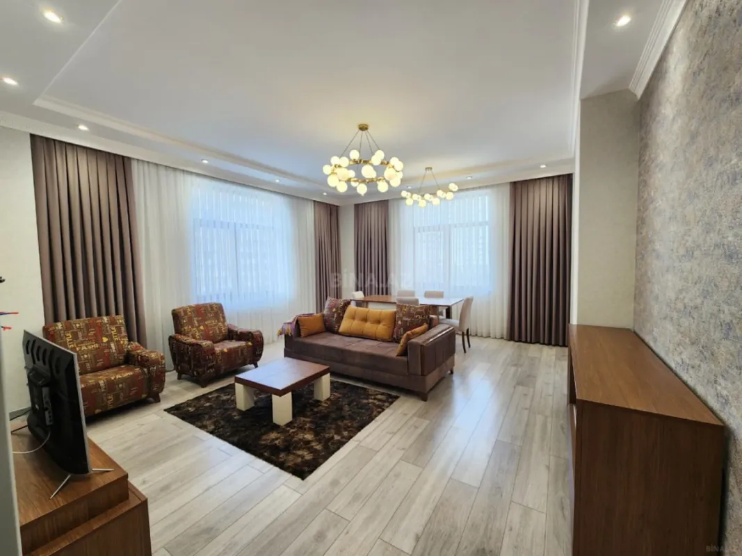 Kirayə verilir 2 otaqlı mənzil 100 m²