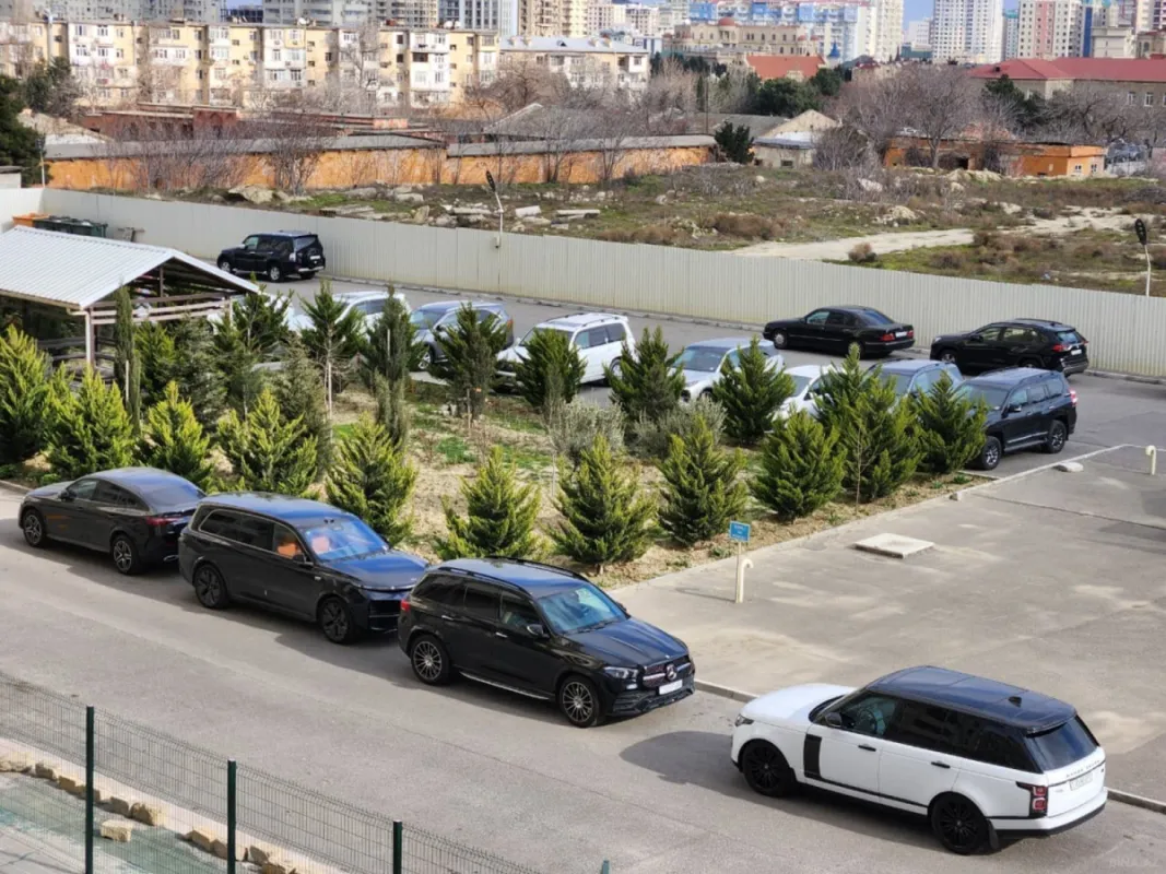 Kirayə verilir 2 otaqlı mənzil 100 m²