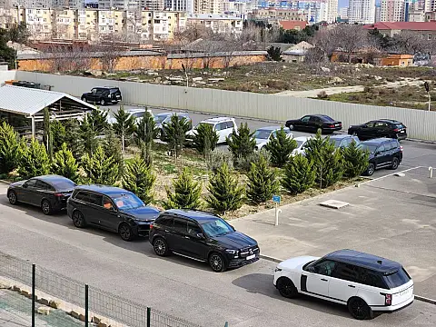 Kirayə verilir 2 otaqlı mənzil 100 m²