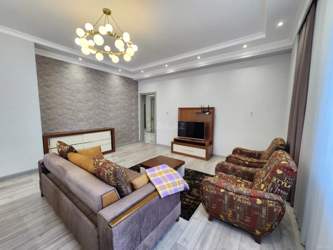 Kirayə verilir 2 otaqlı mənzil 100 m²