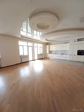 Satılır 3 otaqlı mənzil 138 m²