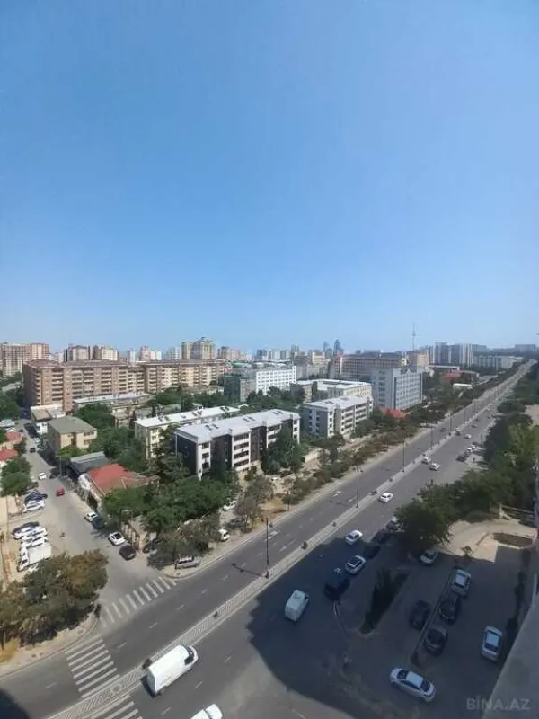 Satılır 3 otaqlı mənzil 138 m²