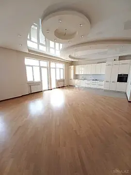 Satılır 3 otaqlı mənzil 138 m²