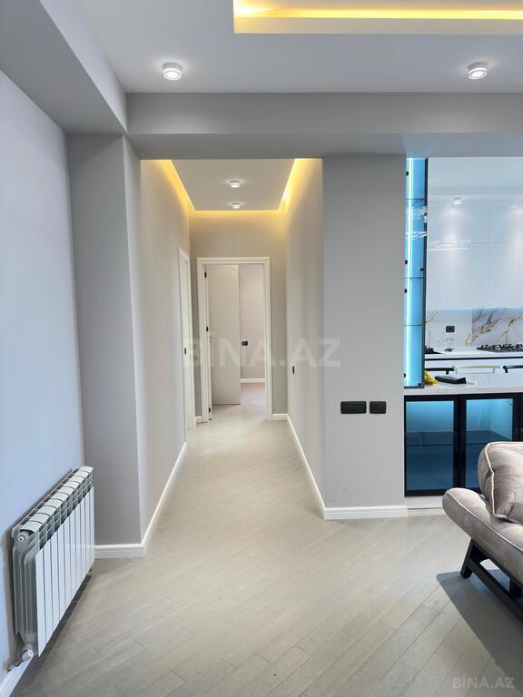 Kirayə verilir 3 otaqlı mənzil 126 m²