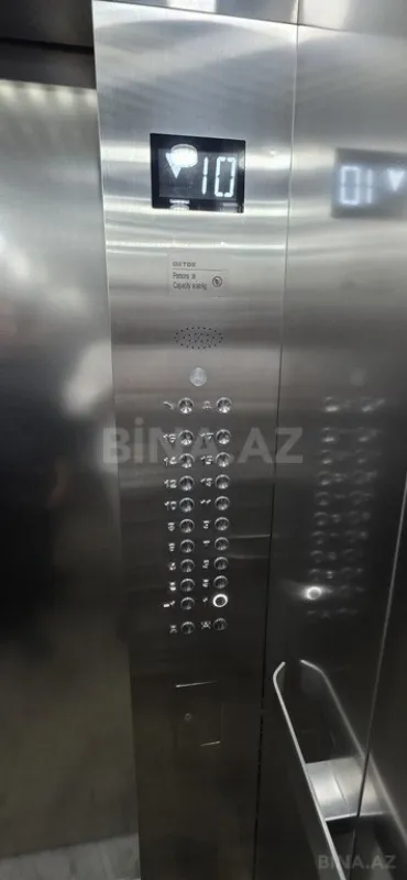 Satılır 3 otaqlı mənzil 136 m²