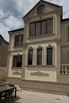 Satılır 6 otaqlı həyət evi 333 m²