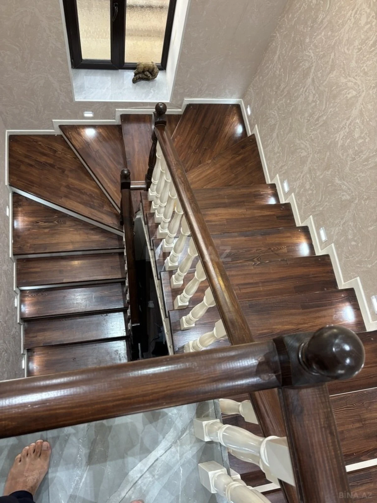 Satılır 6 otaqlı həyət evi 333 m²