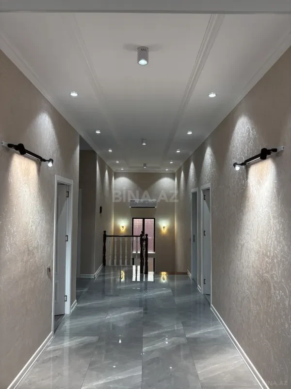 Satılır 6 otaqlı həyət evi 333 m²
