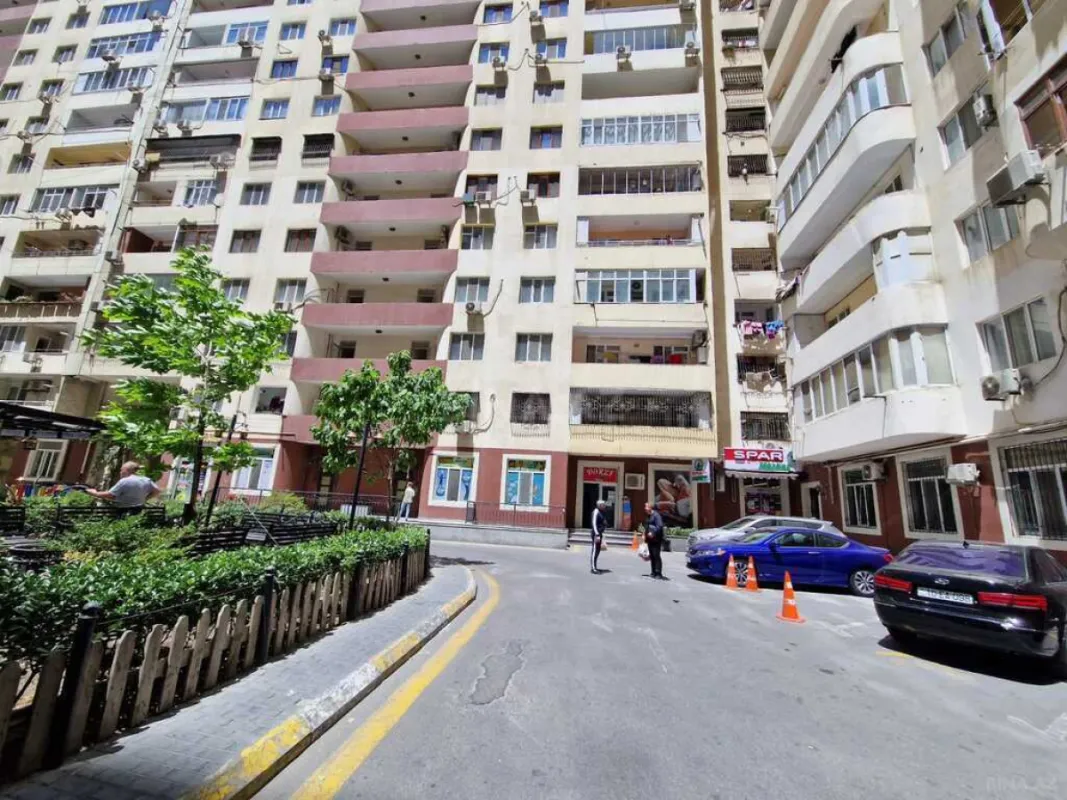 Satılır 3 otaqlı mənzil 100 m²