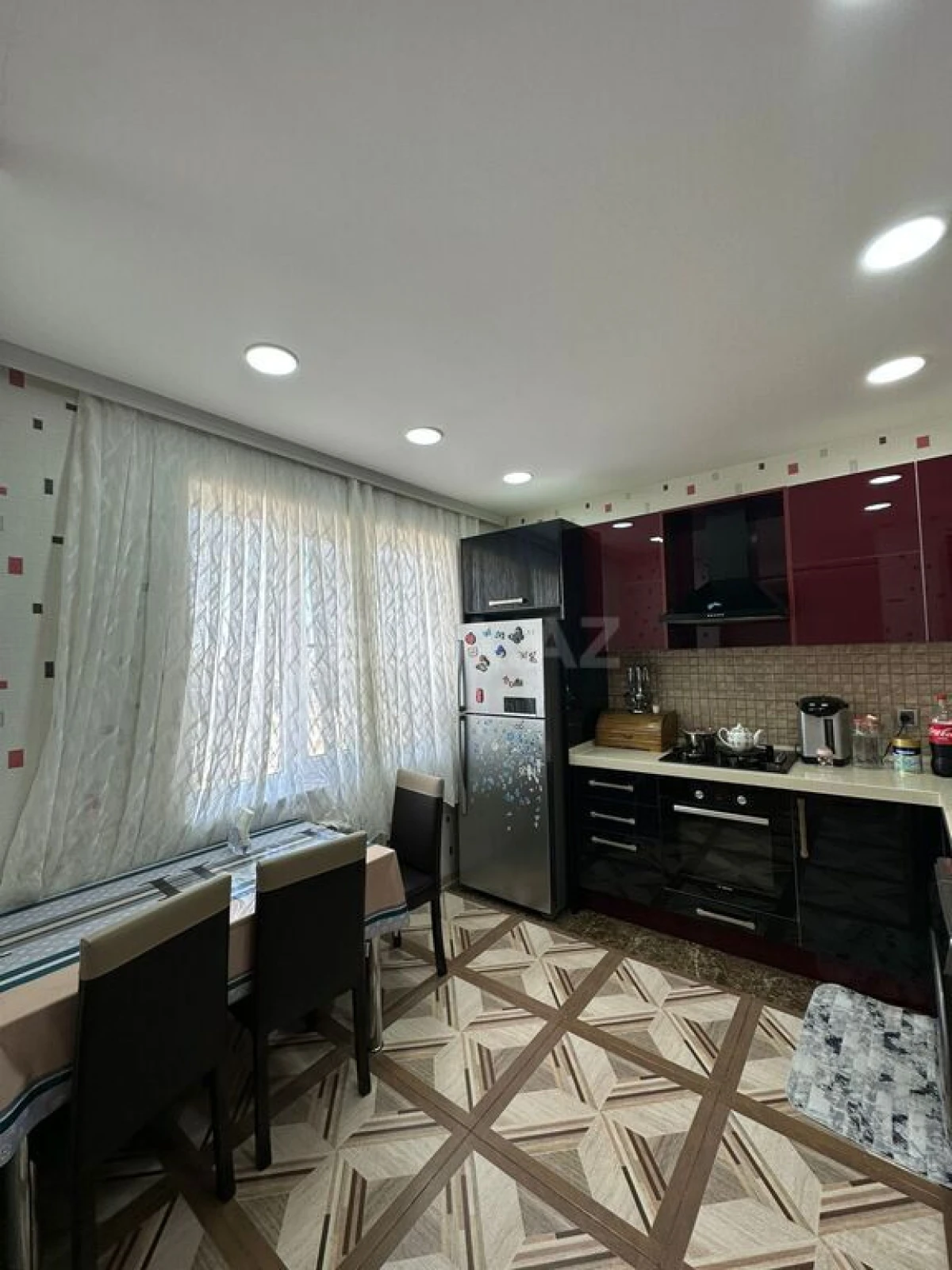 Satılır 3 otaqlı mənzil 100 m²