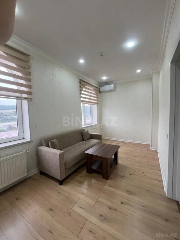 Satılır obyekt 2200 m²