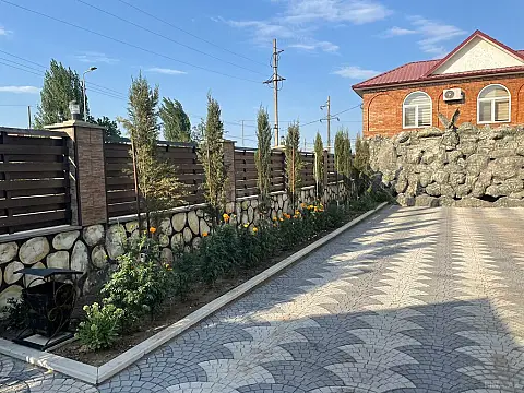 Satılır obyekt 2200 m²