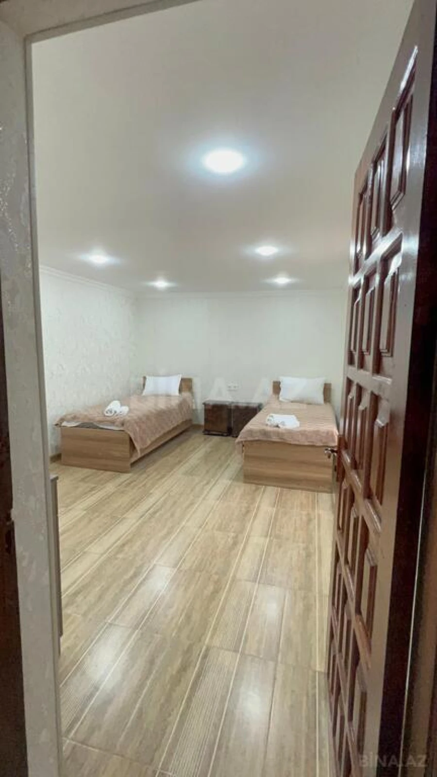 Satılır obyekt 2200 m²