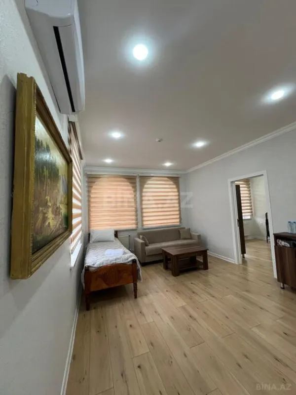 Satılır obyekt 2200 m²