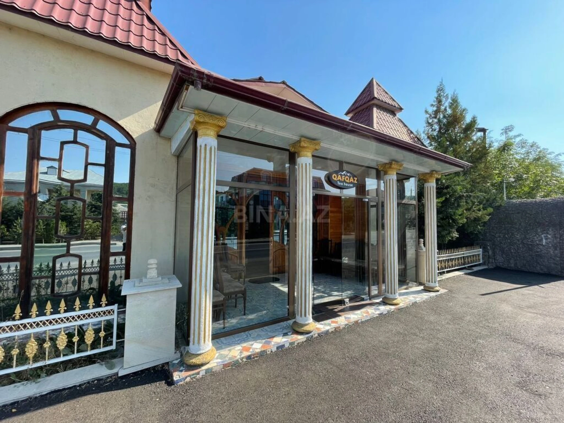 Satılır obyekt 2200 m²