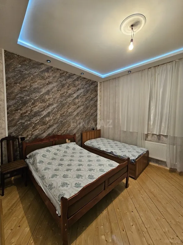 Satılır 2 otaqlı həyət evi 74 m²