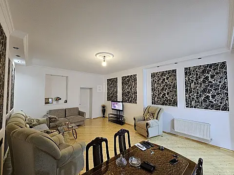 Satılır 2 otaqlı həyət evi 74 m²