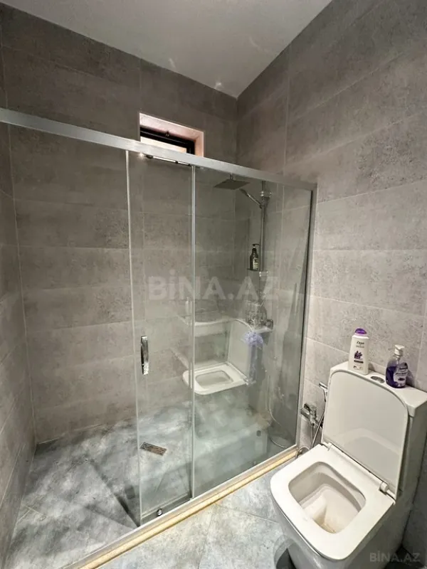 Satılır 4 otaqlı həyət evi 224 m²