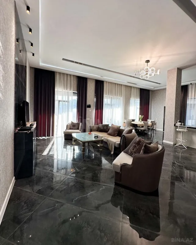 Satılır 4 otaqlı həyət evi 224 m²