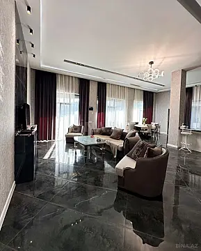 Satılır 4 otaqlı həyət evi 224 m²