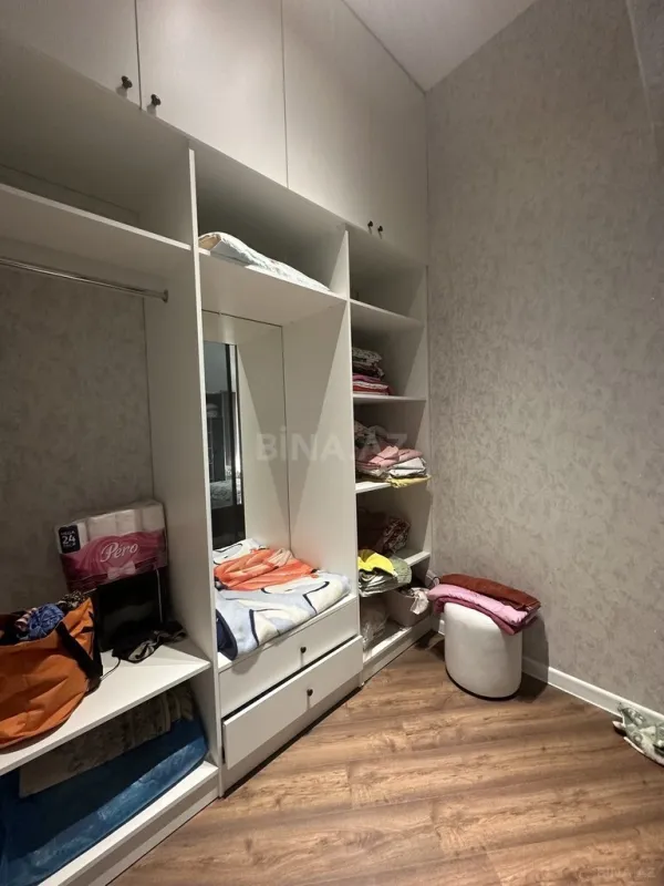 Satılır 4 otaqlı həyət evi 224 m²