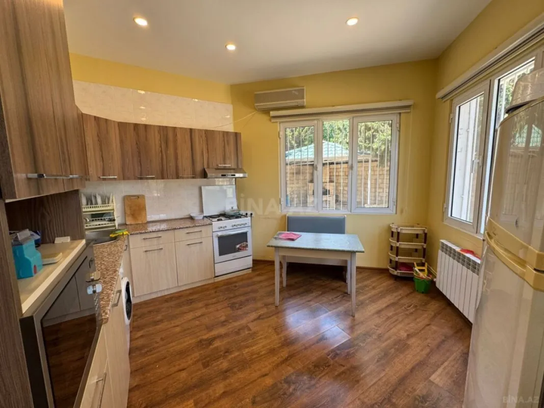 Satılır 4 otaqlı həyət evi 129 m²