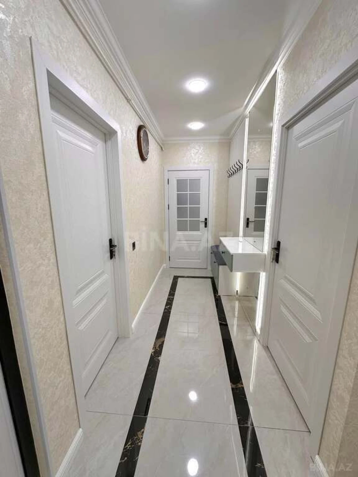 Satılır 3 otaqlı mənzil 65 m²