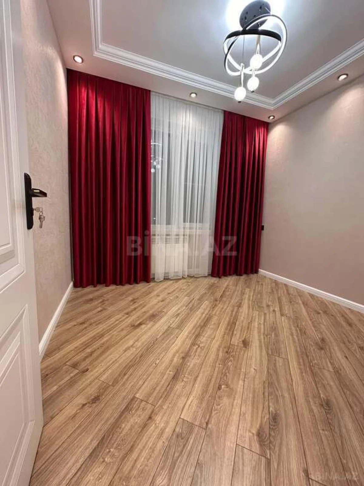 Satılır 3 otaqlı mənzil 65 m²